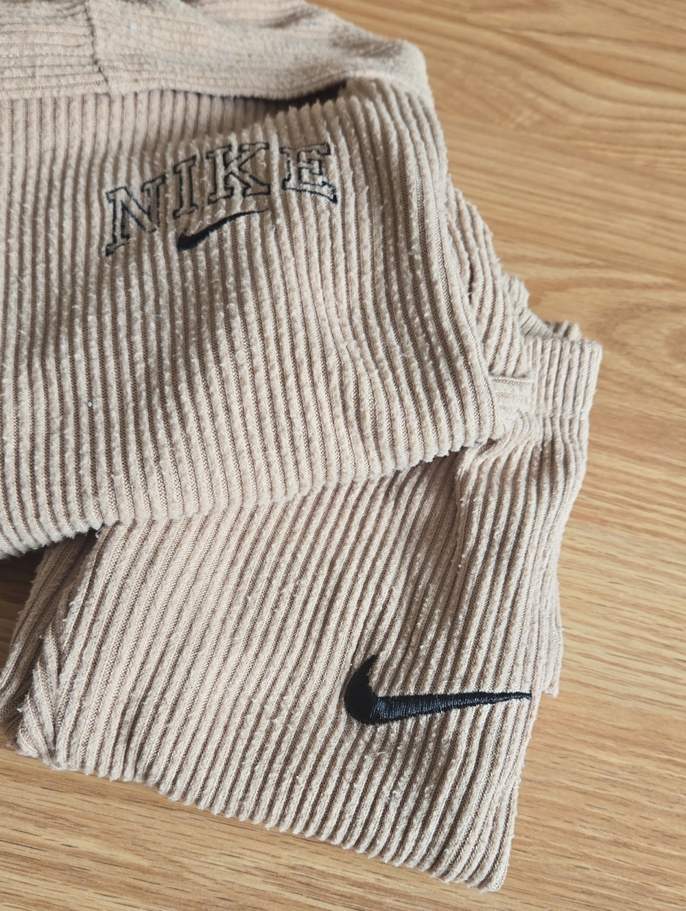 Nike Beige Fuzzy Corded Hoodie & Joggers Kids Set - Picture 10 of 11